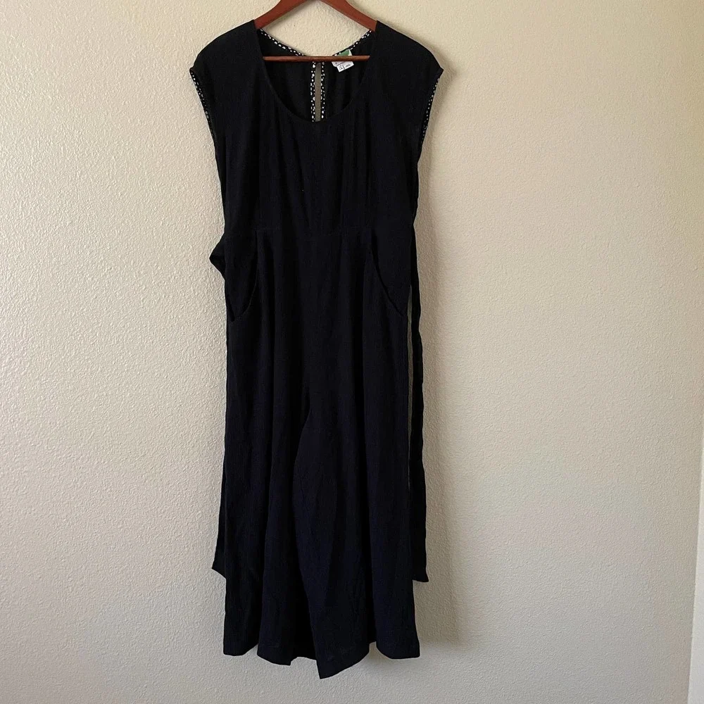 Anthropologie Abbey crepe wide leg crop scoopneck jumpsuit